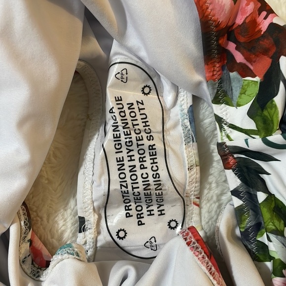 NWOT Cupshe High Waisted Bikini Bottoms - Picture 3 of 4